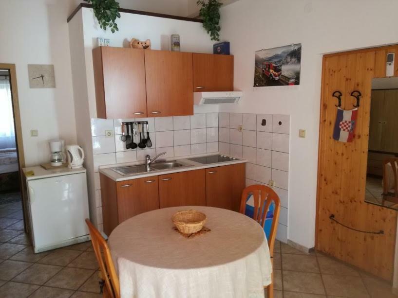 Apartmani Marijana Селце Экстерьер фото
